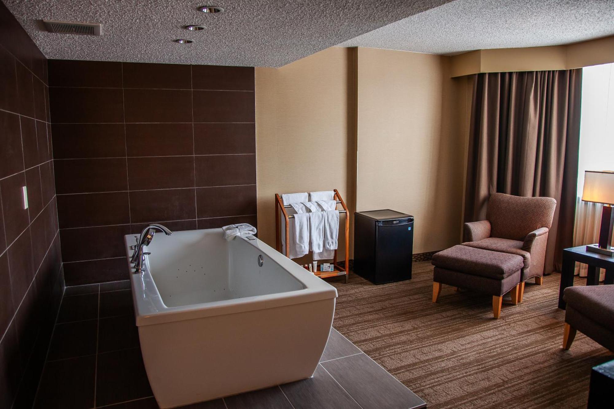 Edmonton Hotel & Convention Center Edmonton Dış mekan fotoğraf